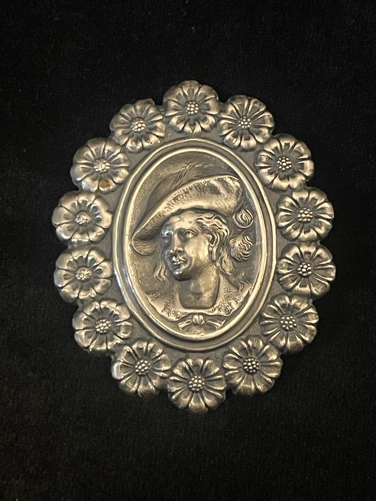 ANTIQUE VICTORIAN Unsigned SOLID BRASS BROOCH PIN… - image 10