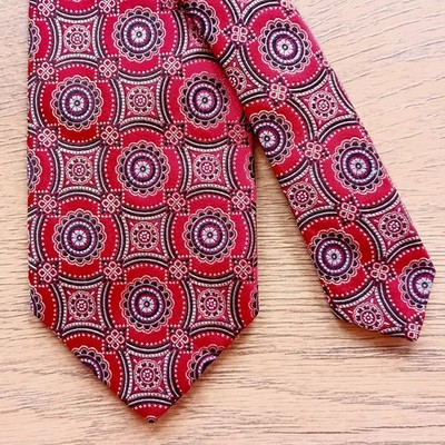 Robert Talbott Red Medallion Silk Tie Best In Class Hand Sewn Approx 61'' x 3¼''