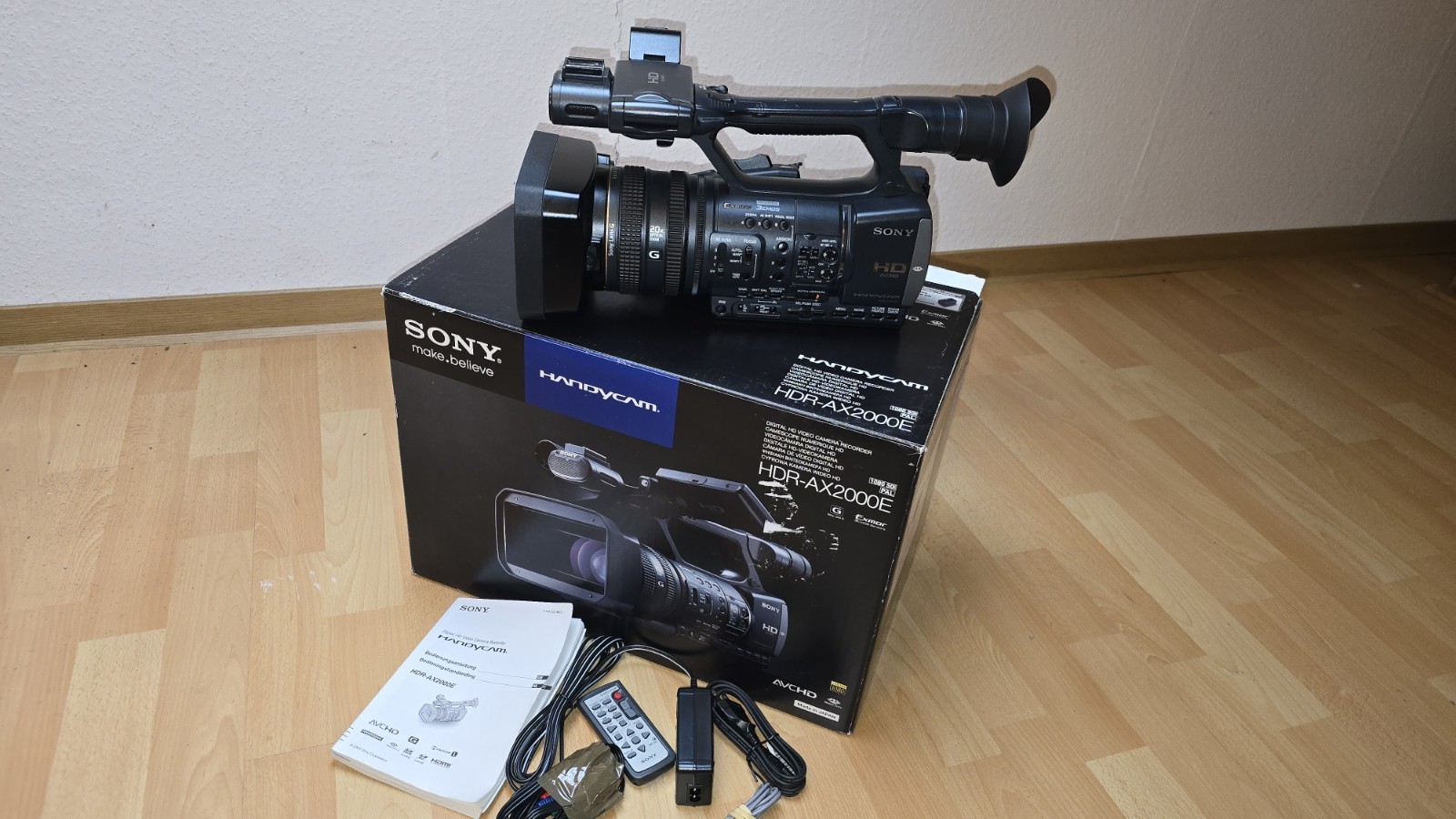 Sony HDR-AX2000E Camcorder; Full-HD