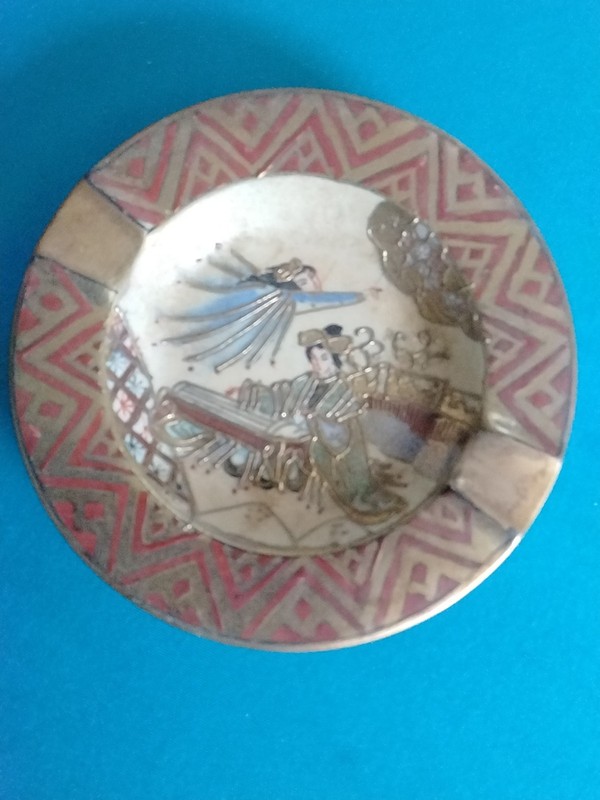 Japanese Satsuma Ware Plate Figures Playing A Koto Antique Art