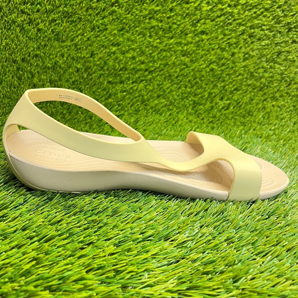 Sandalias Crocs Serena para mujer talla 11 beige marfil playa caminar correa en T punta abierta Foto 4 de 4