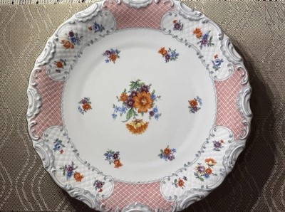 Schumann Bavaria US Zone Empress Dresden Flowers 11  Plate Pink Lattice Stunning