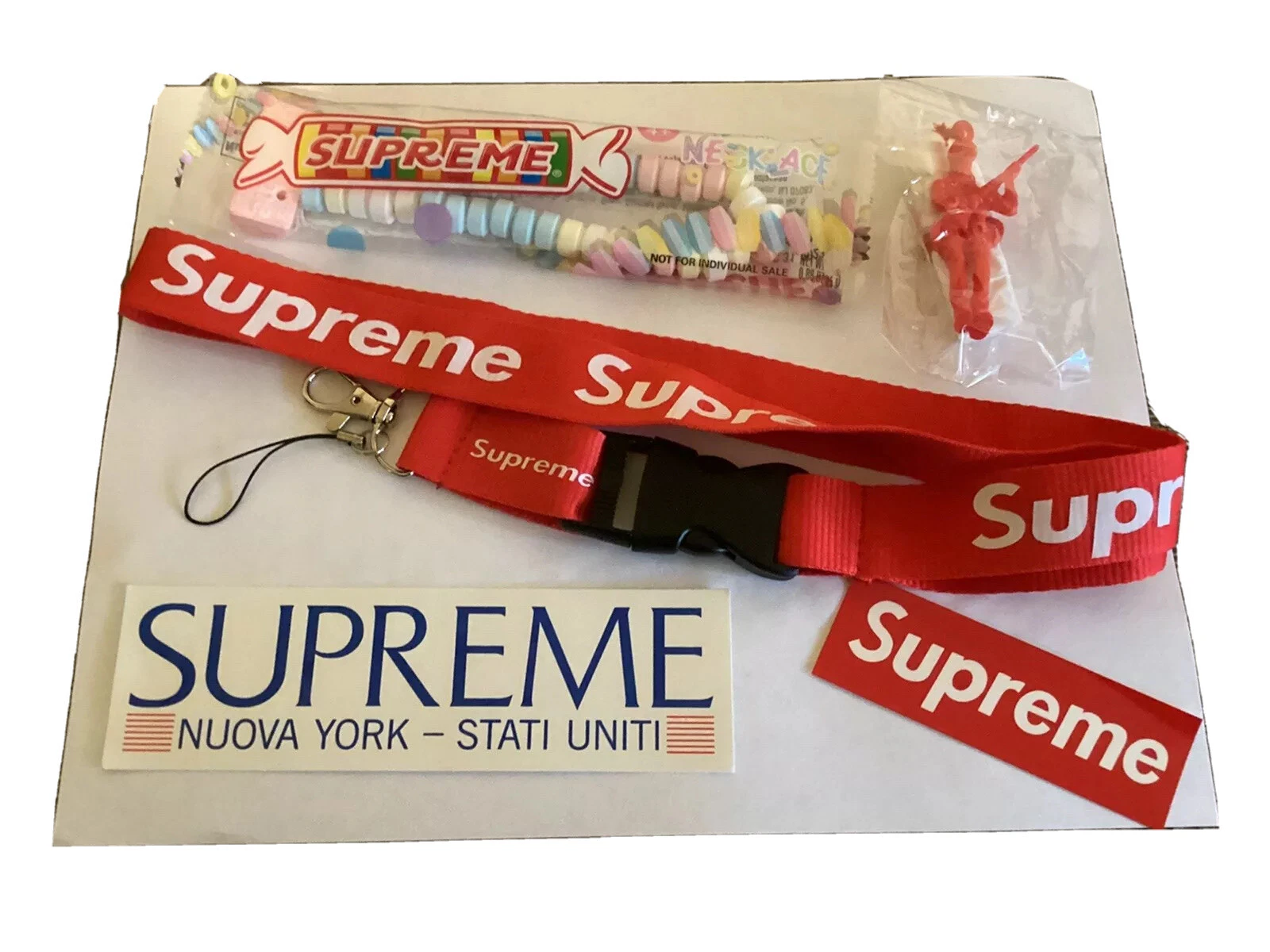 Pack de 5 objets aléatoires Supreme accessoires de collection