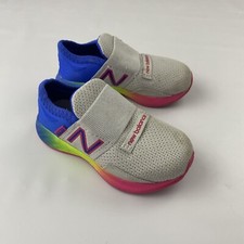 Niñas New Balance Infantil Pequeño ROAV IDROVJLB Zapatos para Correr Talla 8 M
