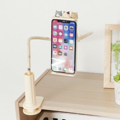 Fuku Fuku Nyanko smartphone stand freely move the arm
