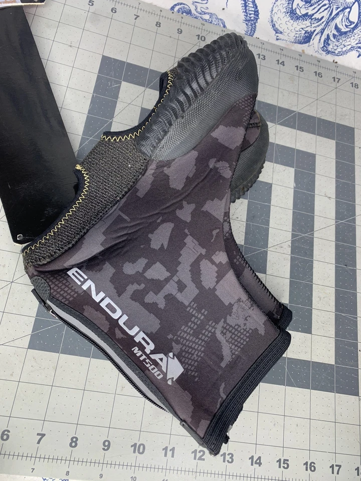Endura MT500 Overshoe Covers Mens Medium Black Neoprene MTB Mountain Bike - Image 4 of 4