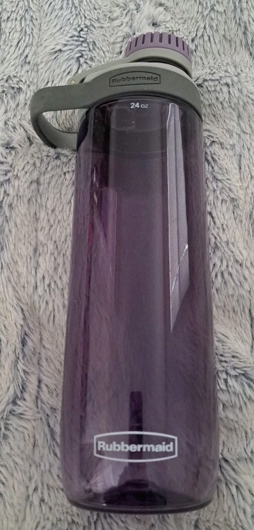 Rubbermaid 24 Oz acrylic chug Jug style Purple water bottle Refil Reuse BPA Free