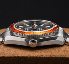 Omega Seamaster Planet Ocean 42mm Black & Orange Bezels Complete 600M 2201.51 10