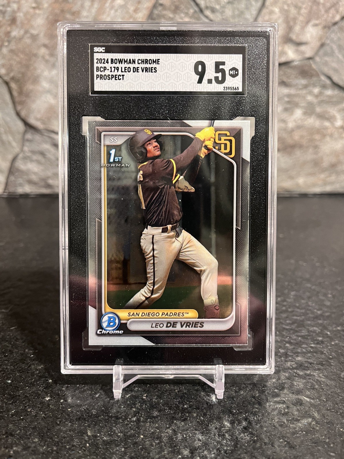 LEO DE VRIES 2024 BOWMAN CHROME 1ST RC PROSPECT SGC 9.5 Mint+