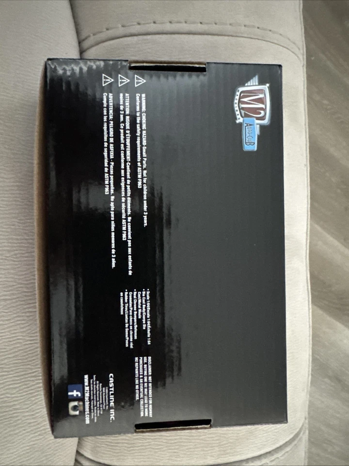 M2 Machines Auto Club Box 1970 Dodge Challenger R/T Hemi CHASE 1/1000 Sealed Box Foto 2 de 4