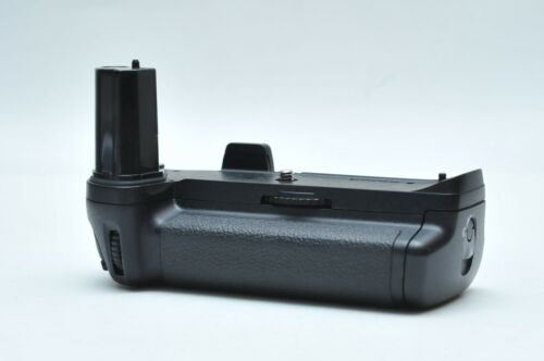 Nikon MB-40 Multi-Power Battery Pack for F6 SLR Film Camera  - Picture 1 of 5