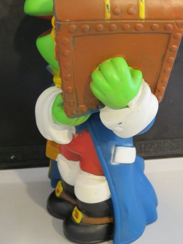 1989 Illco Muppets Treasure Island Pirate Captain Kermit The Frog Vinyl Bank - Picture 5 of 10