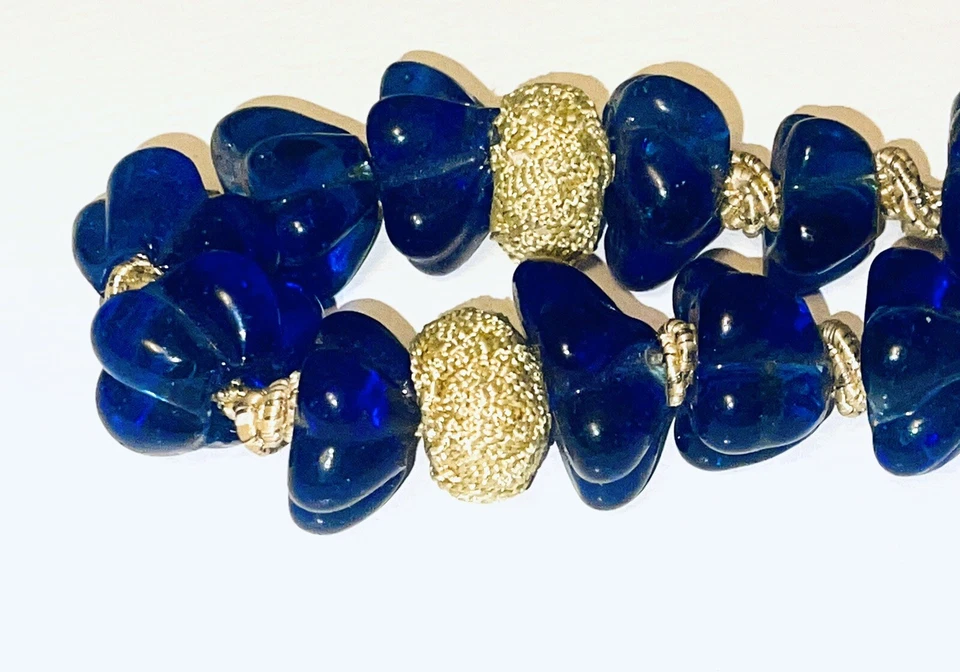 "Juego de 16 cuentas de vidrio azul cobalto de Murano con forma de flor grande cordón de borla dorada" Foto 2 de 3