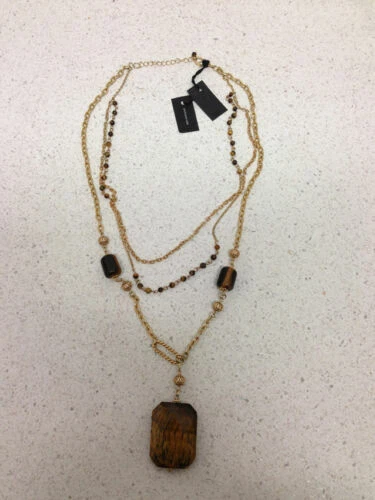 Collane e pendagli di bigiotteria multifilo in pietra