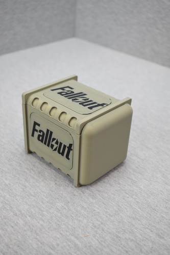 Magic the Gathering Fallout Container Deck Box - Fallout Themed Card Box - Picture 18 of 41
