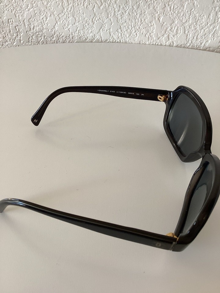 Authentic Vintage Chanel Oversized Black Sunglasses Shades No Case