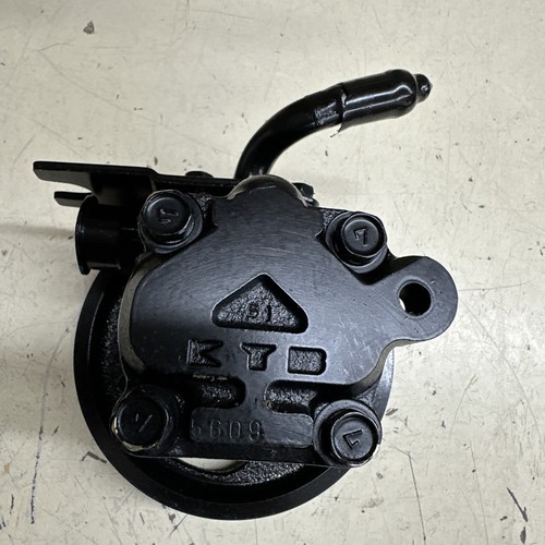 GM 30000280 1990-91 Chevrolet Tracker Power Steering Pump - Picture 8 of 13