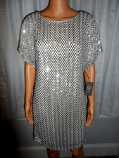 Beautiful Vince Camuto size 2 beige silver seqin short sleeve dress women NWT