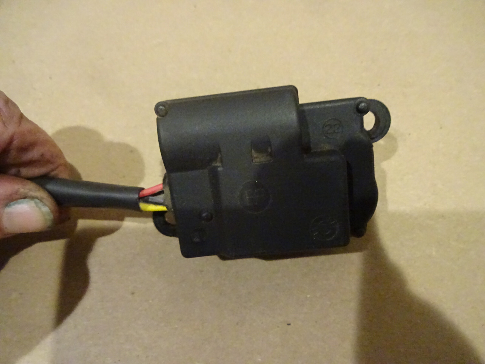 Ferrari Testarossa - AC Actuator LHD P/N 124037