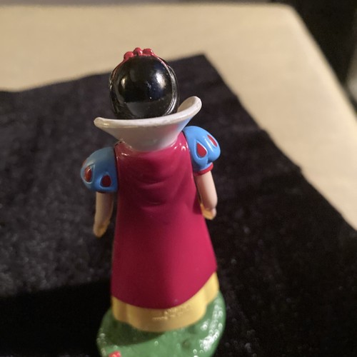 Vintage Disney Snow White Plastic/Vinyl Figure 4X2” Inches Multicolor - Picture 3 of 6