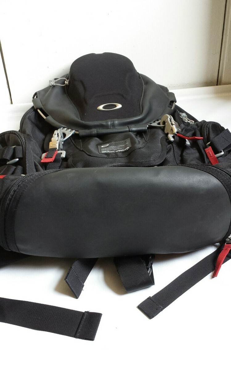 Oakley Tactical Field Gear Men's Backpack | eBay