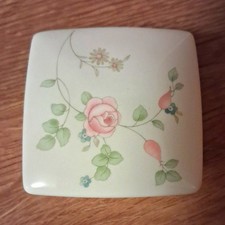 Floral Quadrat Keramik Schmuckk&auml;stchen abnehmbarer Deckel gl&auml;nzend wei&szlig;/rosa/gr&uuml;n 7cm