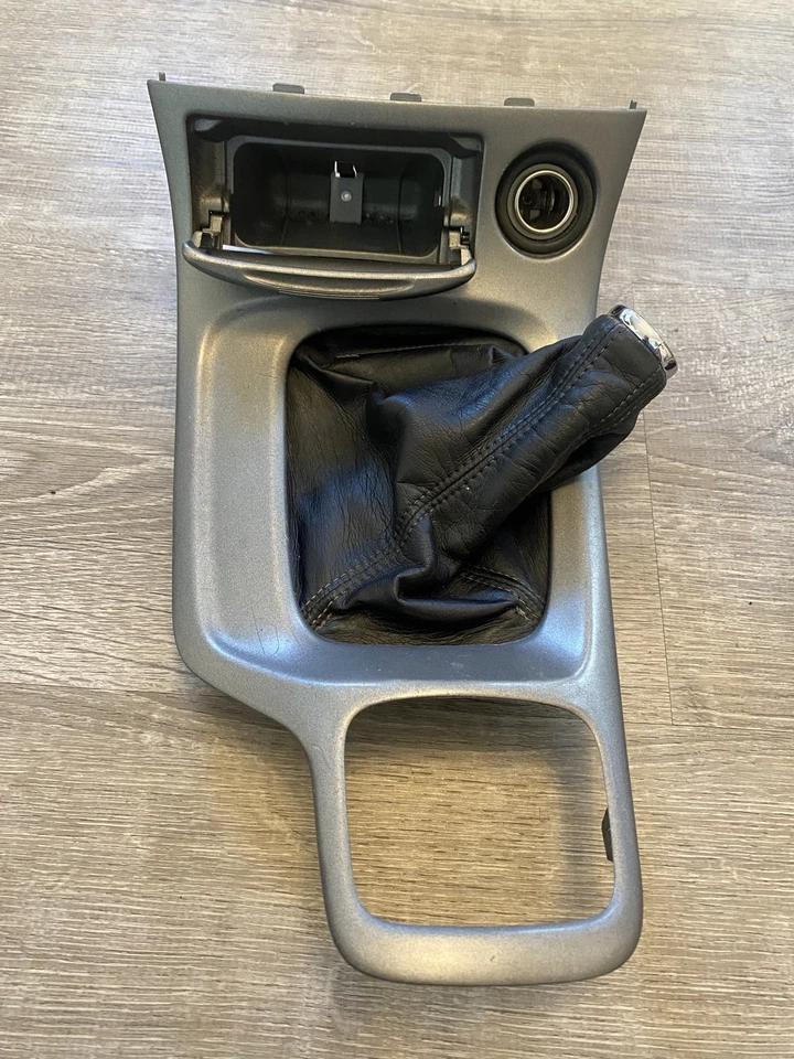 Toyota Celica GTs 2000-2005 6 velocidades palanca de cambios consola moldura bota cenicero plateado Foto 4 de 4