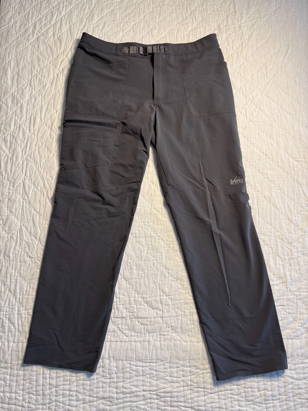 REI Co-Op Mens Activator V2 Soft Shell Pants Gray Belted Lightweight 38Wx32L
Opens in a new window o