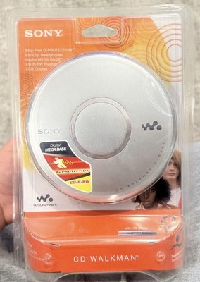 Vintage Sony CD Walkman Silver D-EJ011 Sealed in package New Old Stock NOS