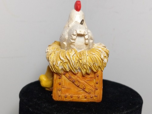Vintage Hen On Nest w/ Chick's Figurine Christmas Ornament Freestand Or Hanging - Picture 8 of 20