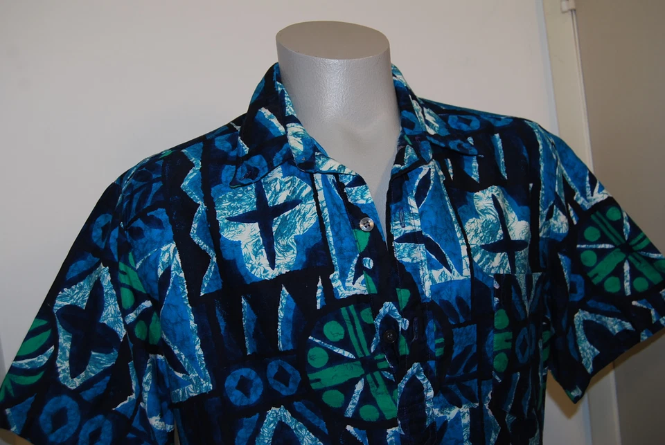 Diamond Head pullover Hawaiian shirt blue L tapa print aloha  mens green 60s vtg - Image 3 of 4