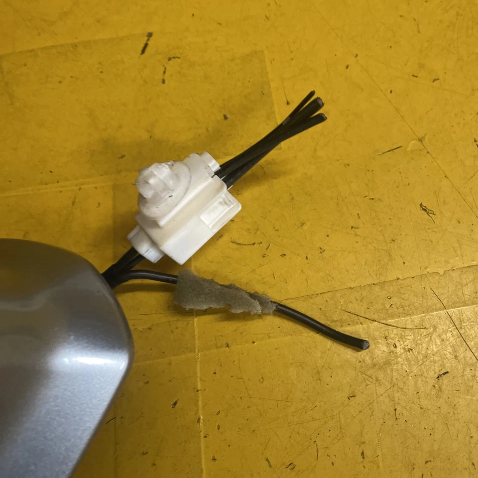 Antena de techo telemática Subaru Forester 2014-2018 aleta de tiburón V3-10949C🛞 Foto 3 de 4