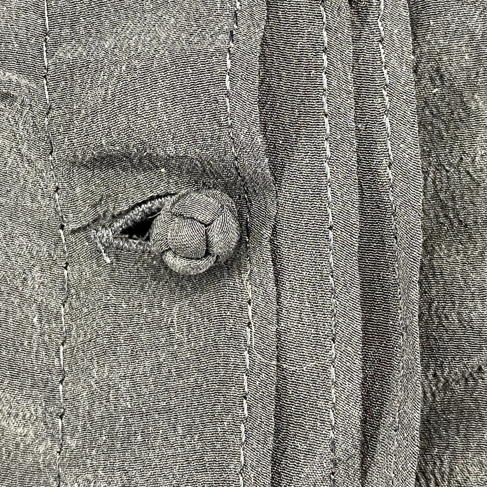 Chaqueta EILEEN FISHER L Capas Seda Gasa Canal Nudo Arrugado Botón Negra Foto 4 de 4