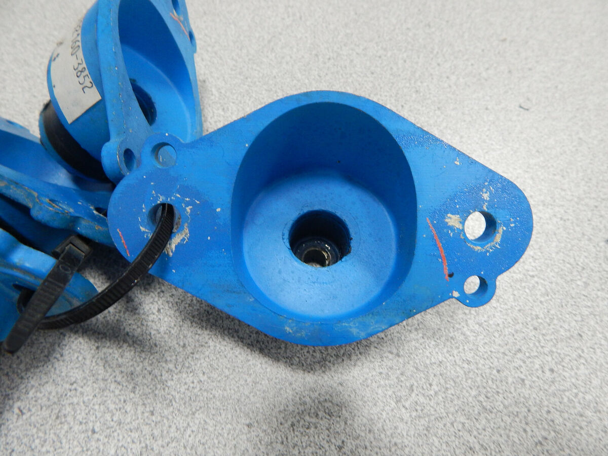 KAWASAKI JETSKI 1995-1997 750 ZX ENGINE MOUNT DAMPER 92160