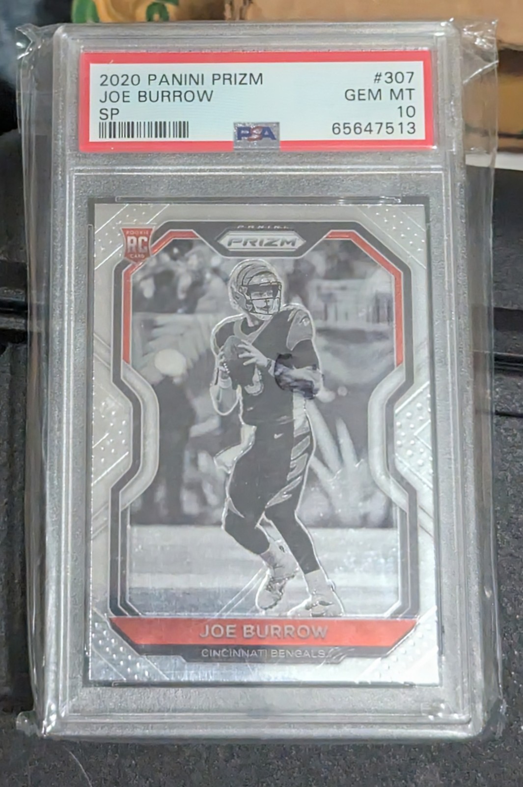 2020 Panini Prizm - Rookie Variation Joe Burrow #307 Negative (RC) view 1