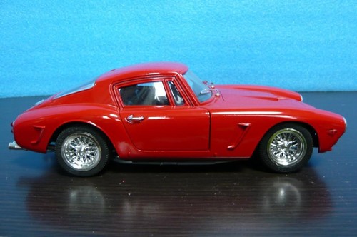 JOUEF 1/18 Ferrari 250GT - Picture 3 of 5