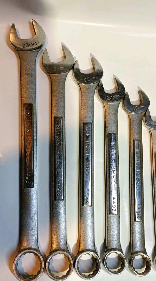 Juego de llaves métricas Craftsman 17 piezas 7 mm a 25 mm Foto 2 de 4