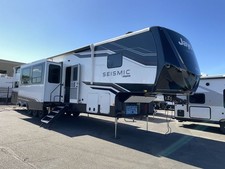 2026 Jayco Seismic 395