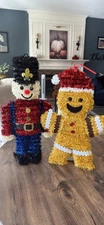 NEW HOLIDAY GINGERBREAD MAN & NUTCRACKER CHRISTMAS WALL HANGING DECOR 14X10 TALL