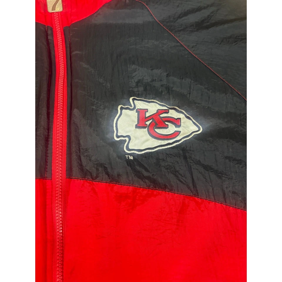 Chaqueta con Capucha Vintage Logo 7 Kansas City Chiefs XL Roja Negra Años 90 Día del Juego NFL Foto 4 de 4
