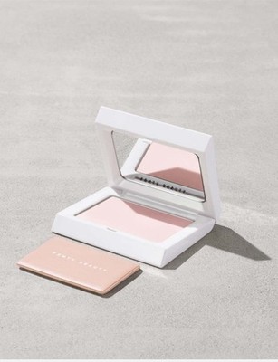 FENTY BEAUTY Bright Fix Instant Brightening & Blurring Powder 8,5g - Rosenquarz