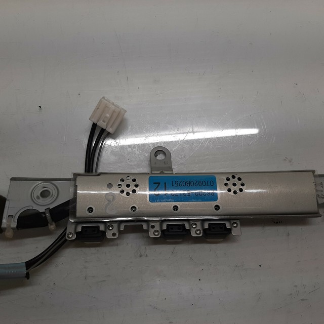 20062008 LEXUS IS250 IS350 ANTENNA AMP AUDIO SIGNAL AMPLIFIER OEM eBay