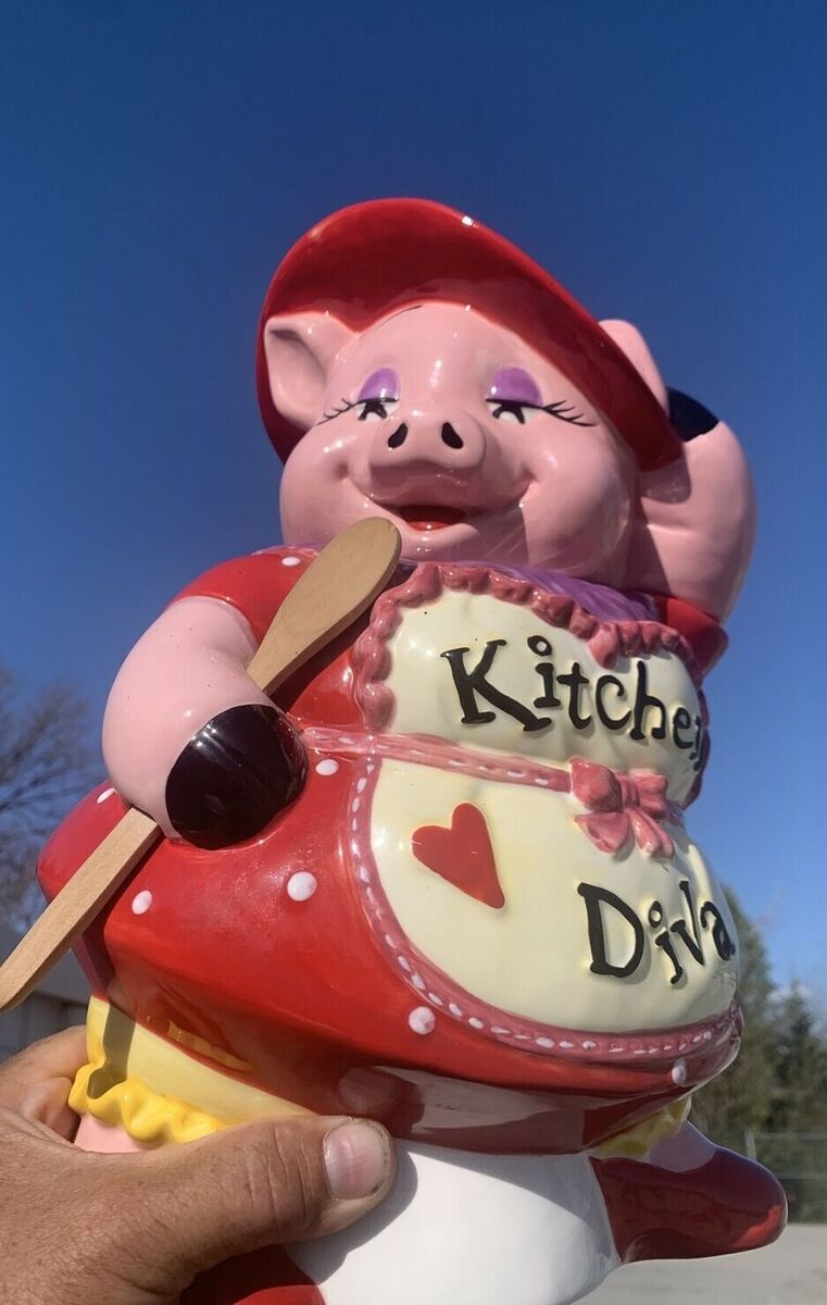 Mercuries Kitchen Diva Pig MISS PIGGY Red Hat Lady Cookie Mercuries Kitchen Diva Pig MISS PIGGY Red Hat Lady Cookie