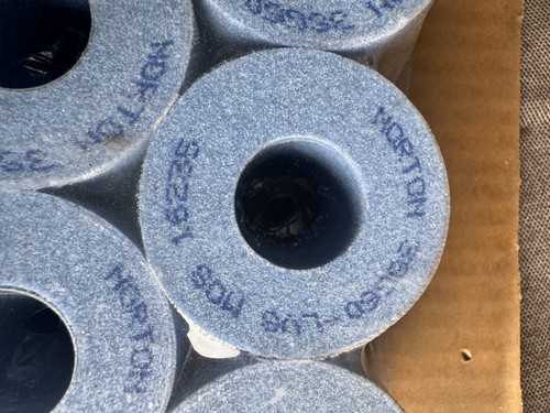 Lot of 9 NEW Norton 2" X 2" X 7/8" Grinding wheels 3SG60-LVS Blue Print - Picture 2 of 3