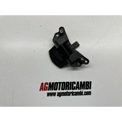 TRIUMPH STREET TRIPLE 660 S SATTEL RAHMEN HAKEN 2020-2024