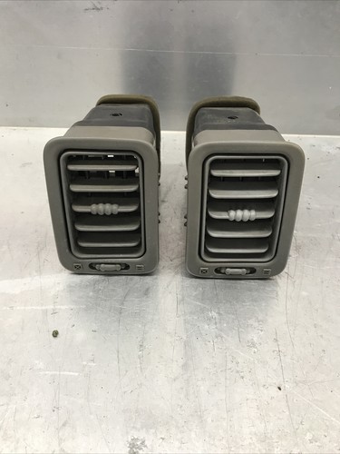 1999-06 CHEVY SILVERADO/SIERRA/TAHOE/YUKON PAIR DASH A/C VENTS 15717350 Pewter
