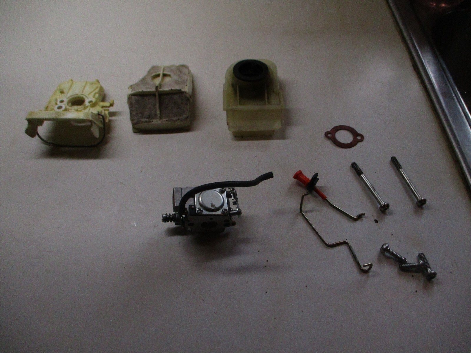 ECHO CHAINSAW CS310 Carburetor and Air Cleaner Parts Lot Walbro WT946