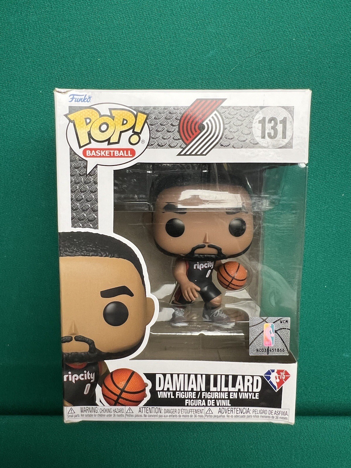 Funko Pop! Sports Nba Damian Lillard #131 Vinyl Figure Damaged