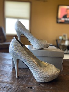 worthington silver heels