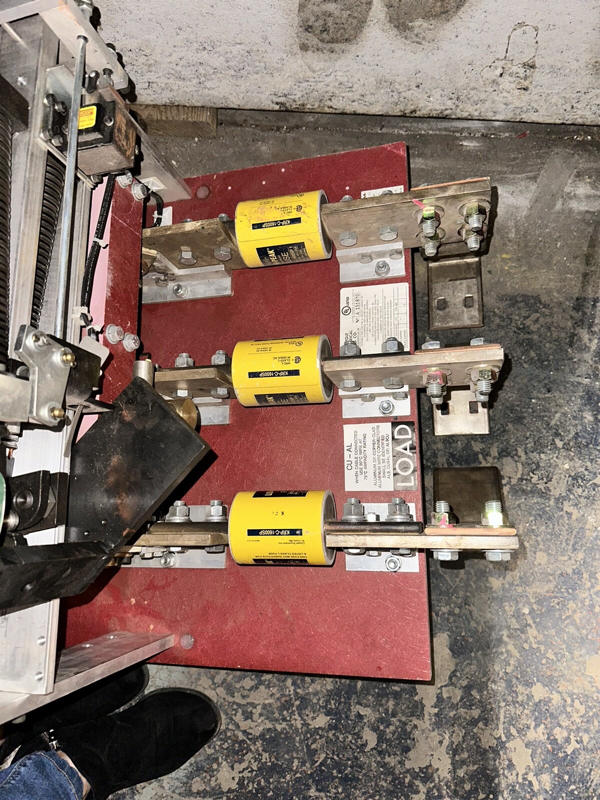 PRINGLE Switch QA1633CBC, 1600A, 120 Volt Shunt Trip 480 VAC Used eBay